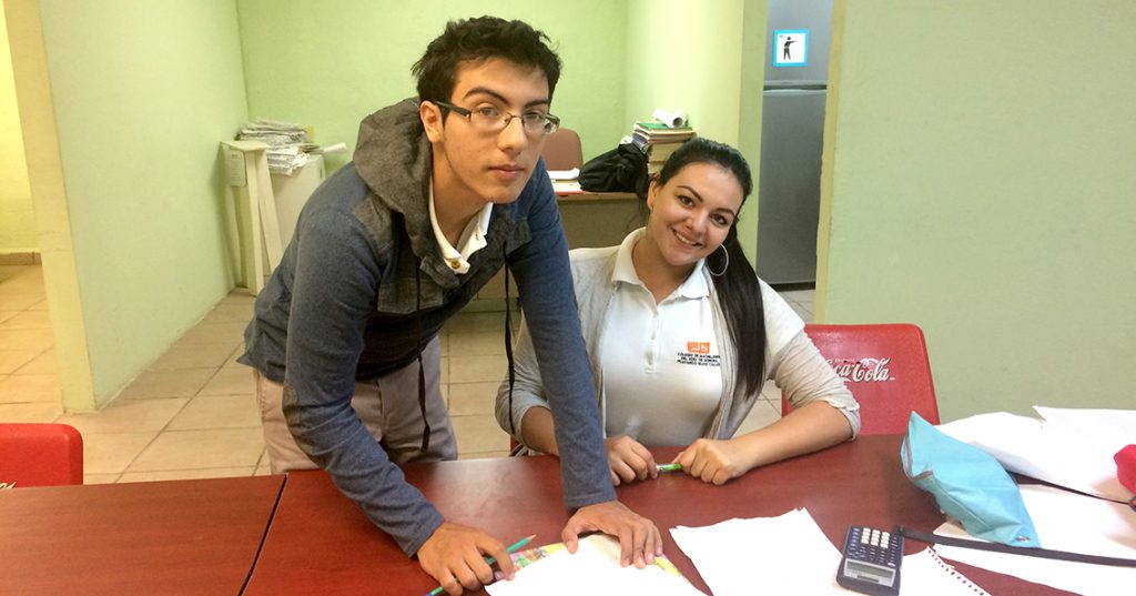 DOS ESTUDIANTES DEL COBACH A LA OLIMPIADA ESTATAL DE QUÍMICA