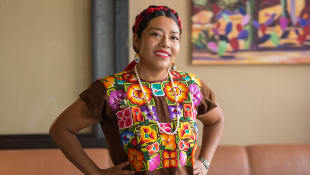 Mónica Velasco emprende su propia conquista